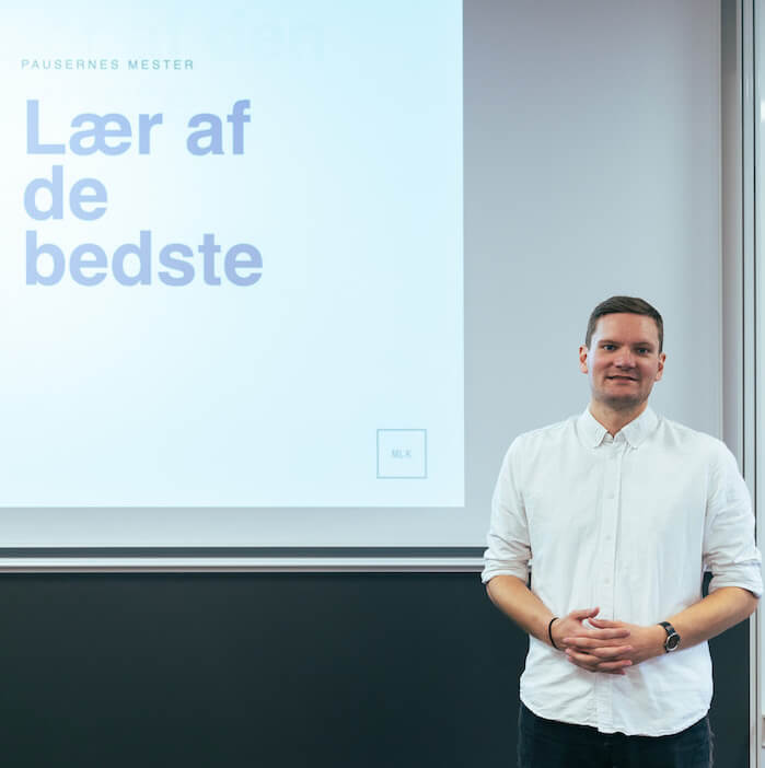 Michael Liepke Kruse holder oplæg om præsentationsteknik