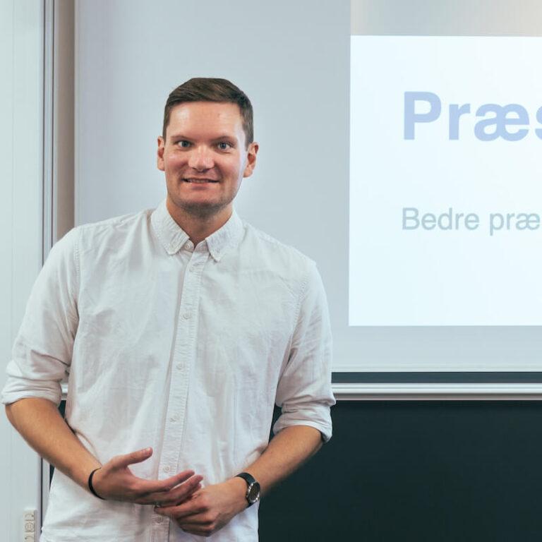 Freelance taleskriver Michael Liepke Kruse holder oplæg